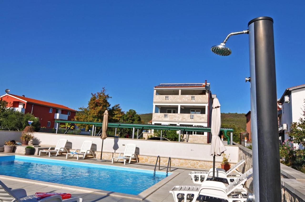 Apartment Tony With Private Pool Sukosan Ngoại thất bức ảnh